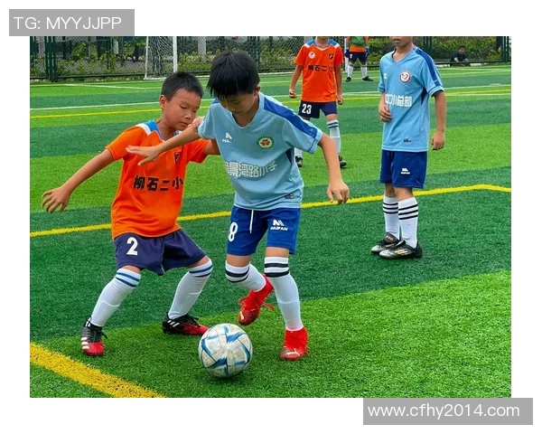 足球明星的成长之路：从青训到职业生涯的训练经历揭秘